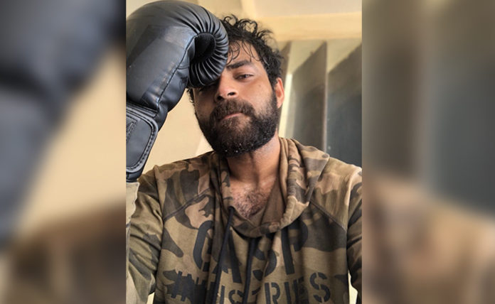 Varuntej chat session