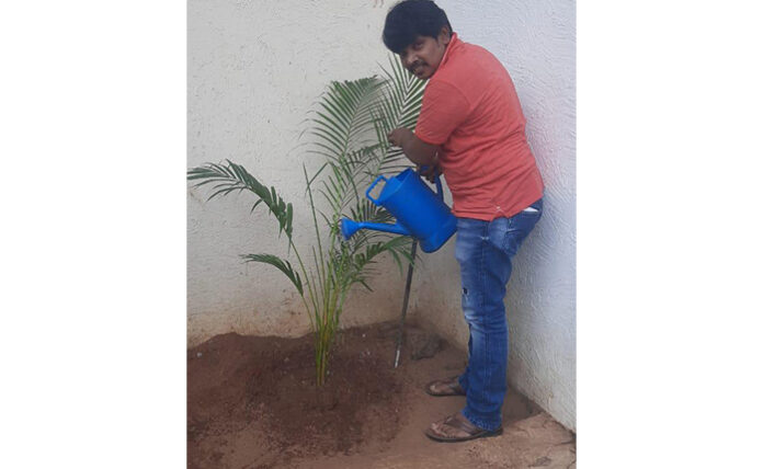 Hero Sampoornesh babu plant saplings under green india challenge