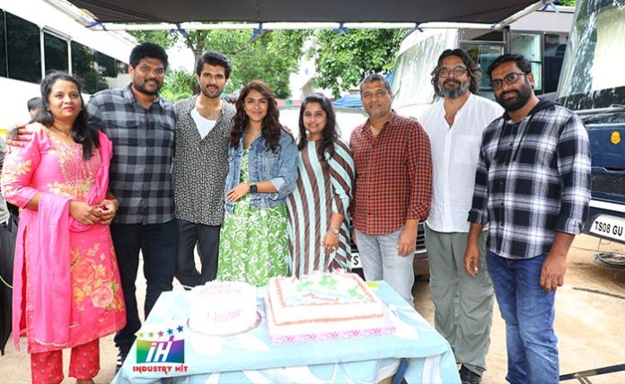 VD13-SVC54-Wishes-Mrunal-Thakur-HBD-IndustryHit