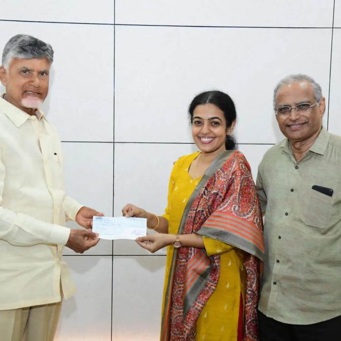 Nandamuri Mohanakrishna and Nandamuri Mohan Roopa today donated 25 lakhs to AP Chief Minister Shri Nara Chandrababu Naidu to help the flood victims of Andhra Pradesh