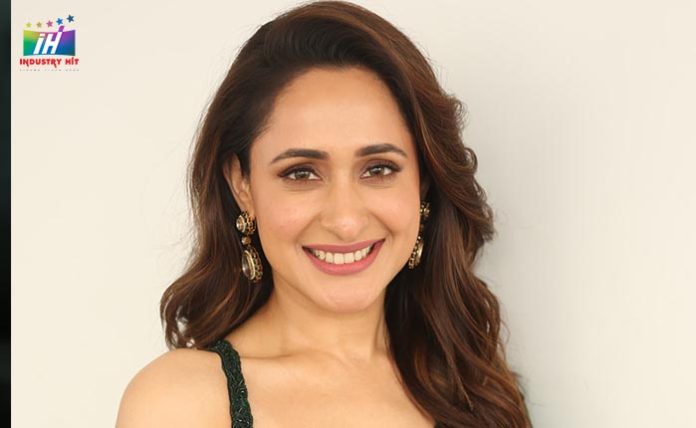 Pragya Jaiswal Interview About Daaku Maharaaj Pragya Jaiswal Interview About Daaku Maharaaj
