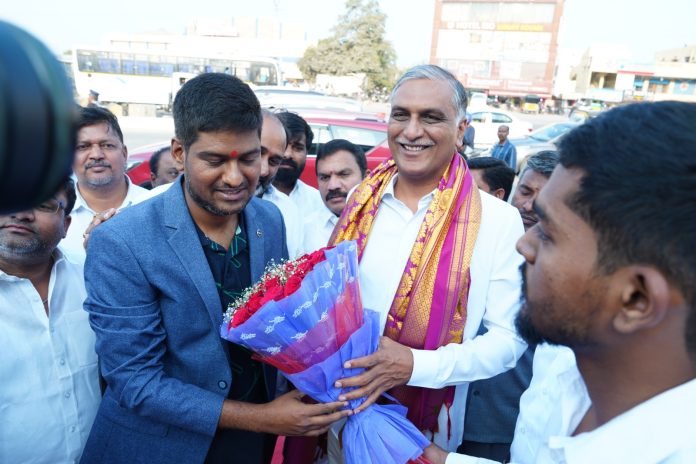 Harish Rao Opened Arjun TVS Showroom