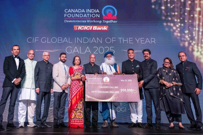Sadguru recieves global indian of the year award Sadguru recieves global indian of the year award