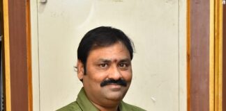 Erra Cheera Director ‘Creative Star’ Suman Babu