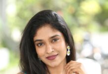 ‘అమీర్ లోగ్’ సినిమాలోని ప్రతీ కారెక్టర్కి ప్రాముఖ్యత ఉంటుంది – నటి వేధా జలంధర్ Ameer Log Heroine Vedha Jalandhar Interview