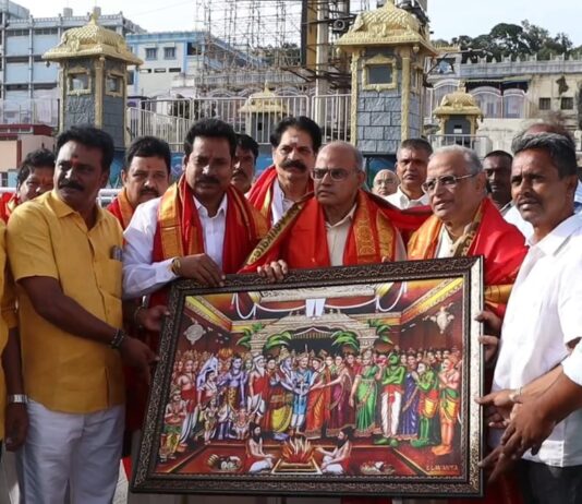 ఎస్వీబీసీ ఛైర్మన్గా శ్రీధర్ వర్మ భాద్యతలు – ప్రమాణ స్వీకార కార్యక్రమానికి హాజరైన నందమూరి కుటుంబ సభ్యులు, పలువురు నాయకులు B Sreedhar Varma Takes Charge as SVBC Chairman