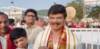 Director Boyapati Sreenu Visits Tirumala