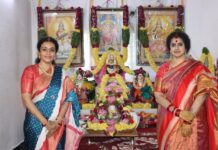 శ్రీ మహా సుబ్రహ్మణ్య వేదవేదాంగ విద్యాపీఠమ్ వస్త్ర పంపిణీ చేసిన నందమూరి మోహన రూపా, నందమూరి శ్రీమంతుని Nandamuri Mohana Roopa and Nandamuri Seemanthini Distribute Clothes at Sri Maha Subrahmanya Veda Vedanga Vidyapeetham